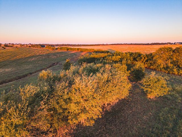 455 Turkey Run, Crawford, TX 76638