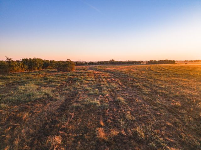 455 Turkey Run, Crawford, TX 76638