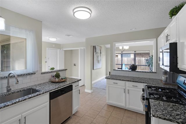 7017 Seascape Drive, Rowlett, TX 75088