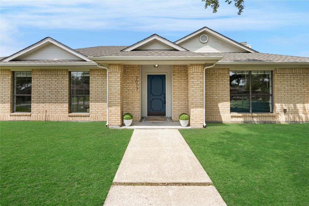 7017 Seascape Drive, Rowlett, TX 75088