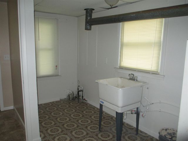 8291 Lozier Avenue Avenue, Warren, MI 48089