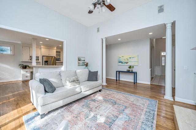 509 Chimney Bluff Drive, Mount Pleasant, SC 29464