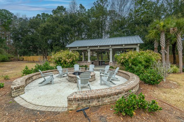 509 Chimney Bluff Drive, Mount Pleasant, SC 29464