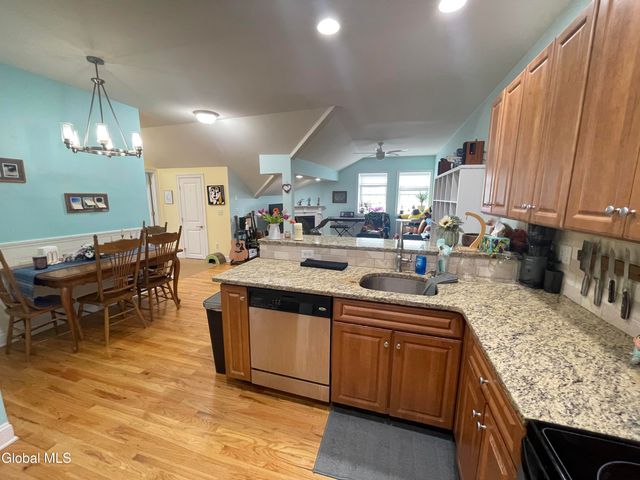 1110 Western Avenue APT 9, Albany, NY 12203