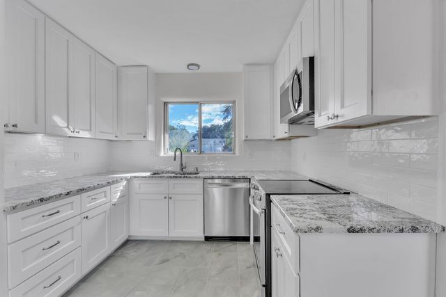 3101 Carolina Street NE, Albuquerque, NM 87110
