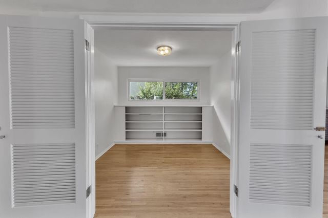3101 Carolina Street NE, Albuquerque, NM 87110