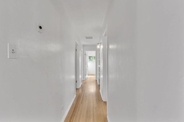3101 Carolina Street NE, Albuquerque, NM 87110