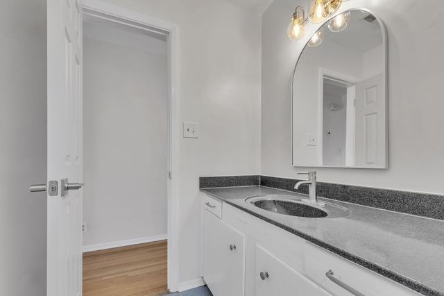3101 Carolina Street NE, Albuquerque, NM 87110
