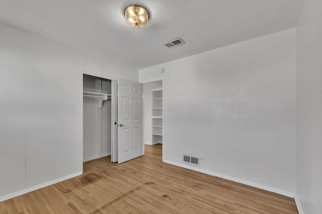 3101 Carolina Street NE, Albuquerque, NM 87110