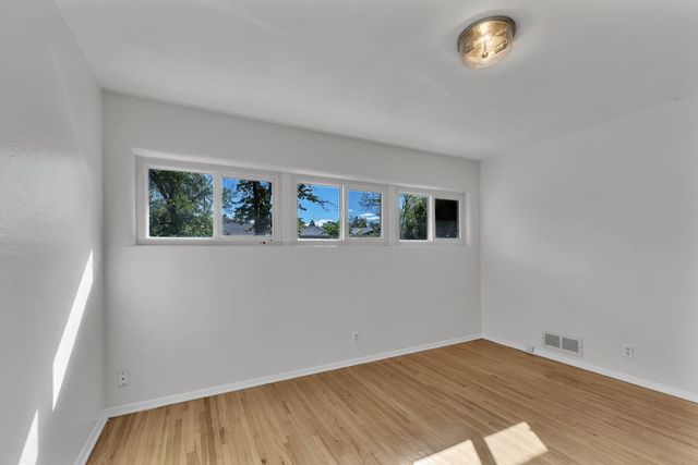 3101 Carolina Street NE, Albuquerque, NM 87110