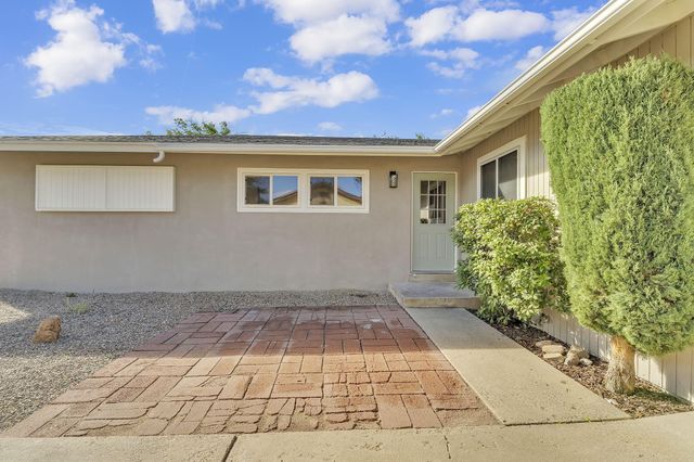3101 Carolina Street NE, Albuquerque, NM 87110
