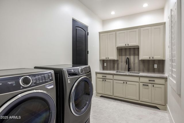 9905 N 78TH Place, Scottsdale, AZ 85258