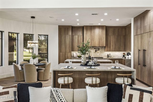 9905 N 78TH Place, Scottsdale, AZ 85258