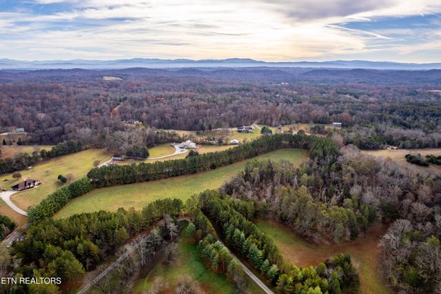 Windy J Farms Drive, Louisville, TN 37777