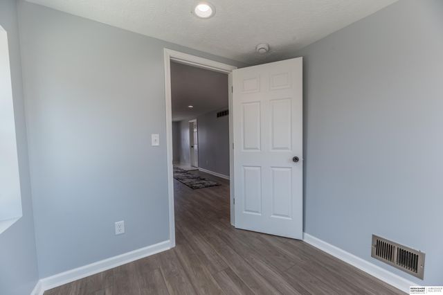 4251 D Street, Omaha, NE 68107