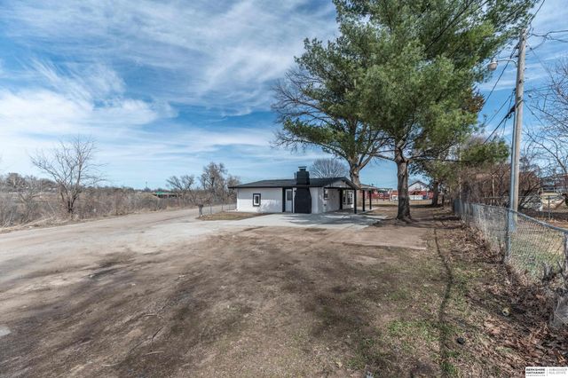 4251 D Street, Omaha, NE 68107