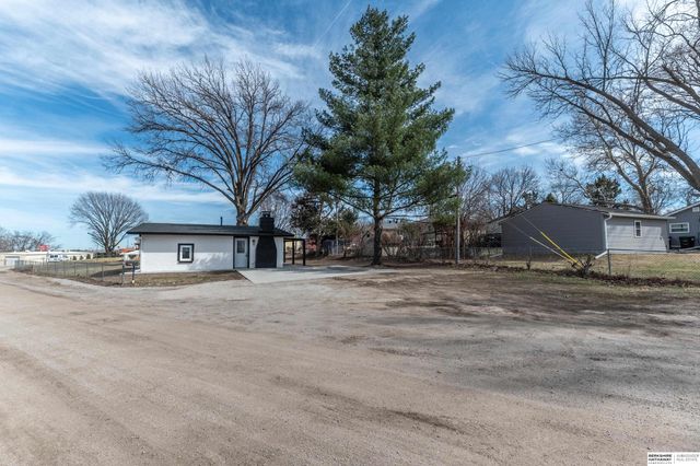 4251 D Street, Omaha, NE 68107