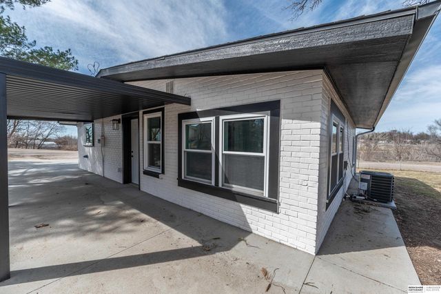 4251 D Street, Omaha, NE 68107