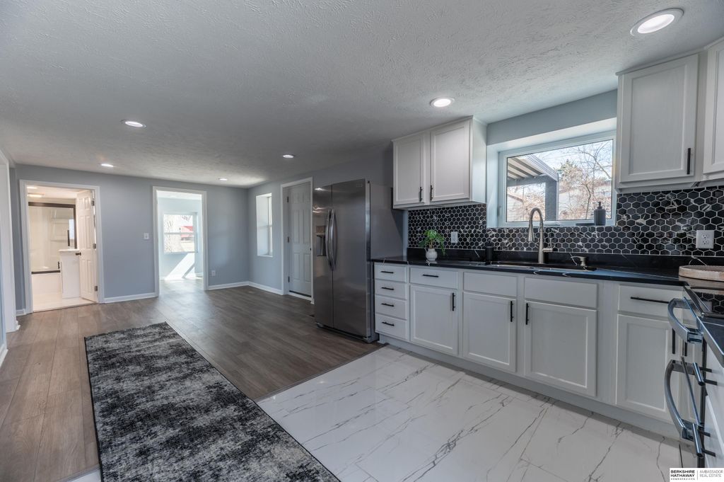 4251 D Street, Omaha, NE 68107