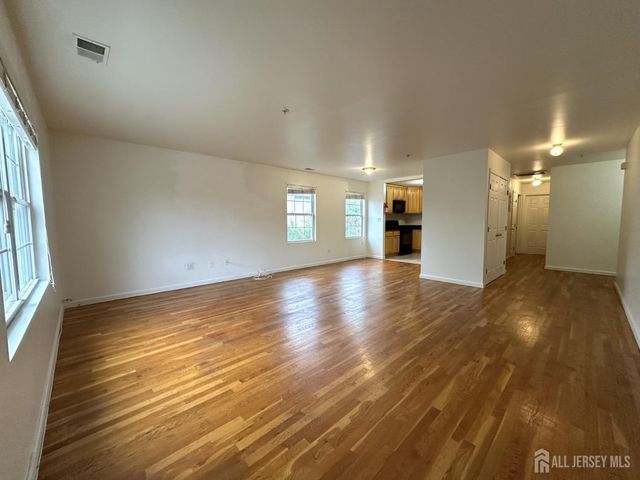 111 Harris Avenue 4, Middlesex, NJ 08846