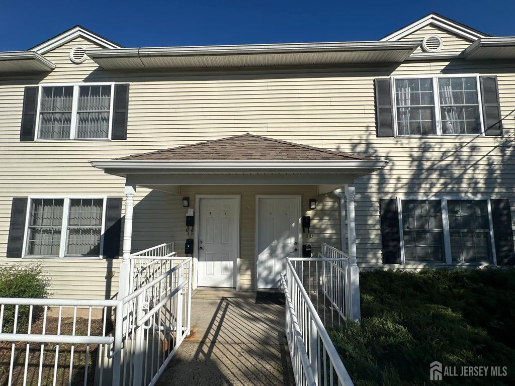 111 Harris Avenue 4, Middlesex, NJ 08846