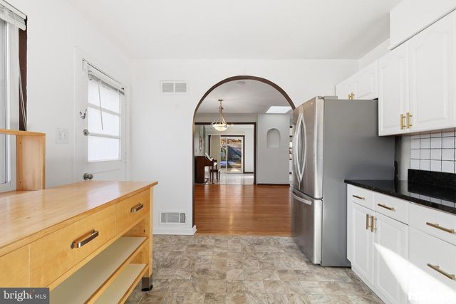 303 MANSFIELD RD, Silver Spring, MD 20910