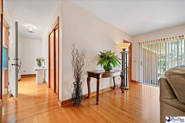 506 Gregory St, Timmonsville, SC 29161