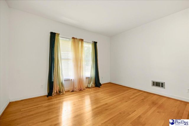 506 Gregory St, Timmonsville, SC 29161