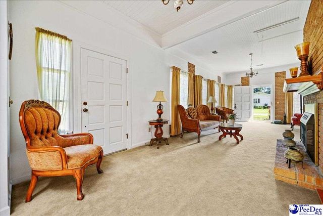 506 Gregory St, Timmonsville, SC 29161