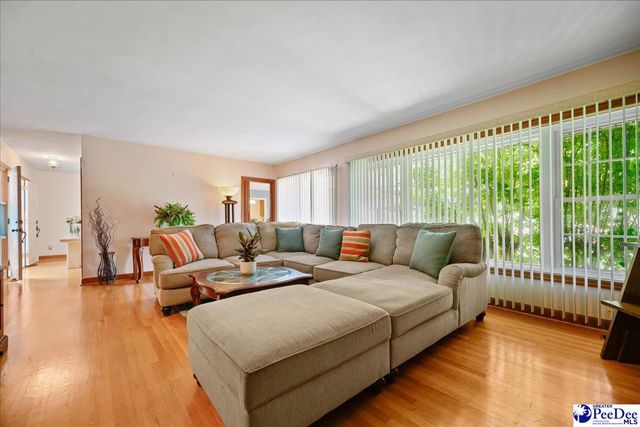 506 Gregory St, Timmonsville, SC 29161