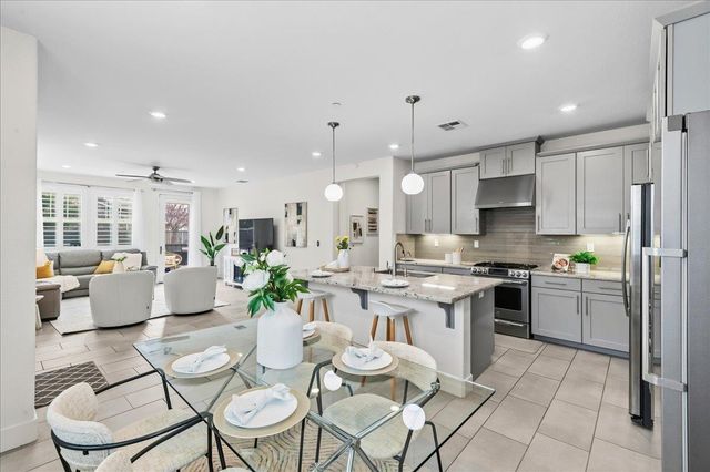 4052 Knightstown St, Dublin, CA 94568