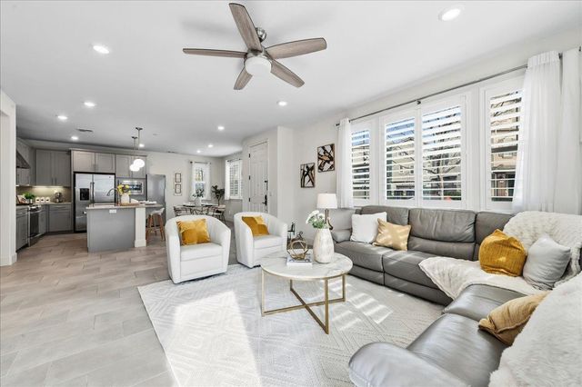 4052 Knightstown St, Dublin, CA 94568