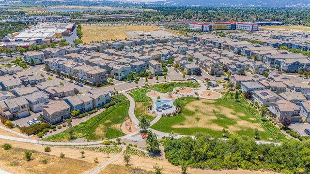 4052 Knightstown St, Dublin, CA 94568