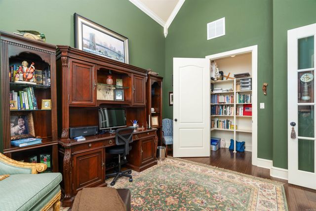 26 Manzanares Drive, Hot Springs Village, AR 71909