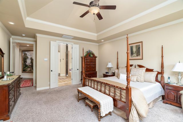 26 Manzanares Drive, Hot Springs Village, AR 71909