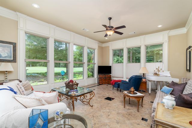 26 Manzanares Drive, Hot Springs Village, AR 71909
