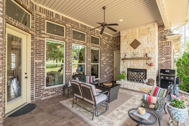 26 Manzanares Drive, Hot Springs Village, AR 71909