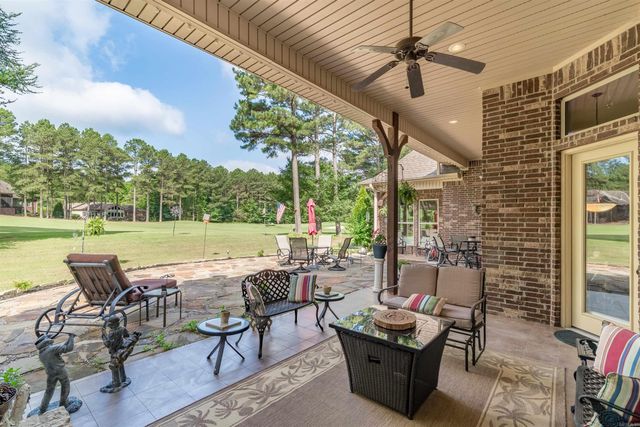 26 Manzanares Drive, Hot Springs Village, AR 71909