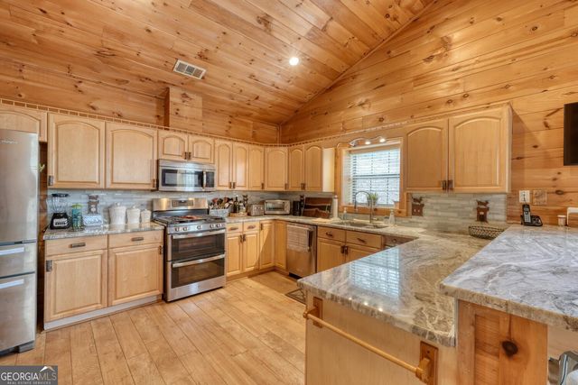 71 Andy Court, Morganton, GA 30560