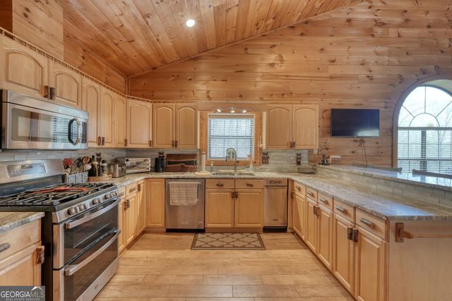 71 Andy Court, Morganton, GA 30560