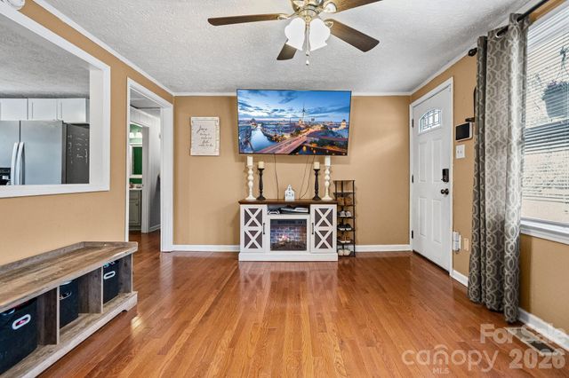 121 Morris Avenue, Mount Holly, NC 28120