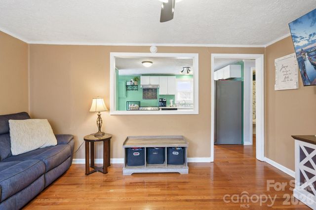 121 Morris Avenue, Mount Holly, NC 28120