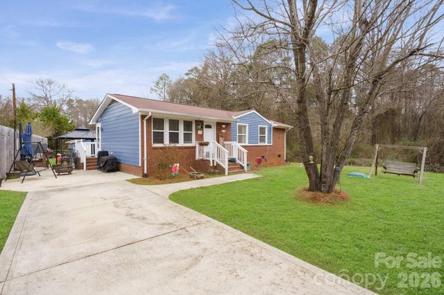 121 Morris Avenue, Mount Holly, NC 28120