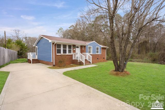 121 Morris Avenue, Mount Holly, NC 28120