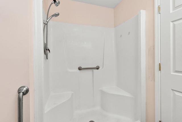 1016 W Villas Drive, Vicksburg, MI 49097