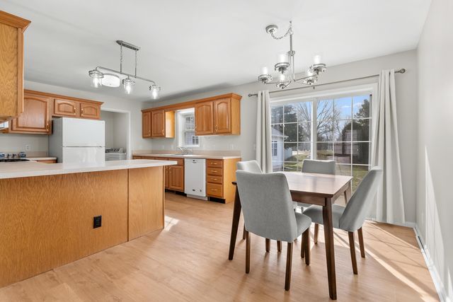 1016 W Villas Drive, Vicksburg, MI 49097