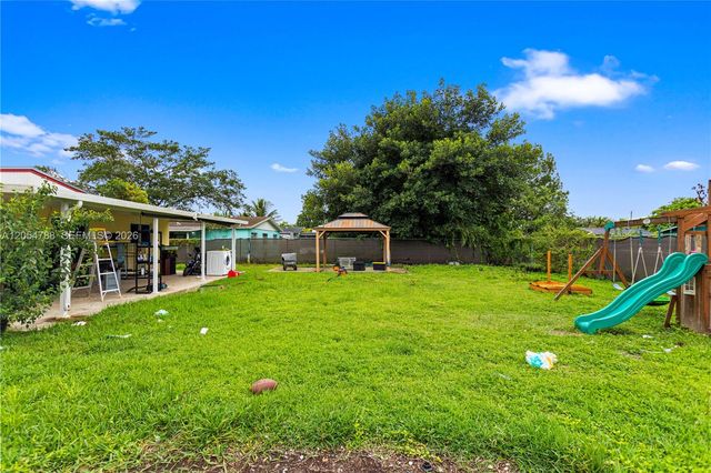 736 NW 8th, Florida City, FL 33034