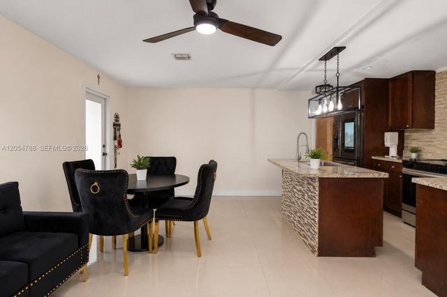 736 NW 8th, Florida City, FL 33034