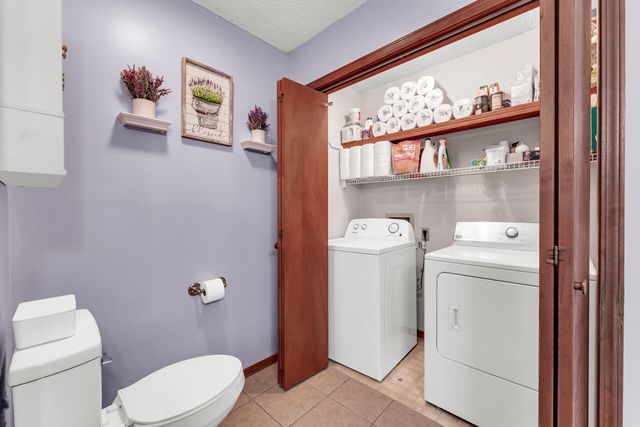 404 E Elm Street, Nixa, MO 65714