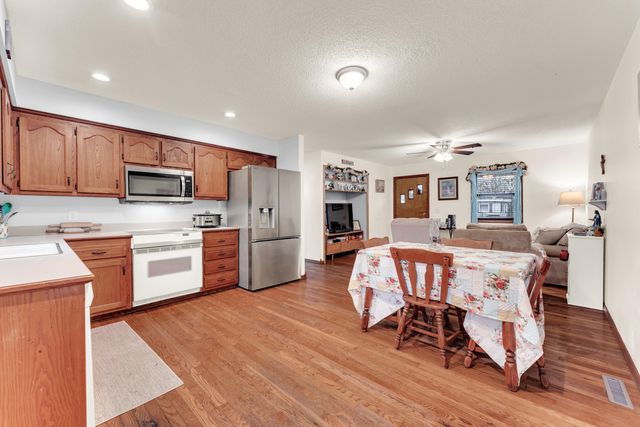 404 E Elm Street, Nixa, MO 65714